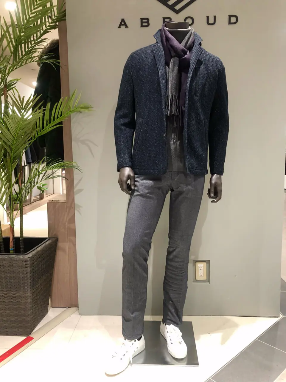 JOSEPH ABBOUD 川田 コーディネート画像