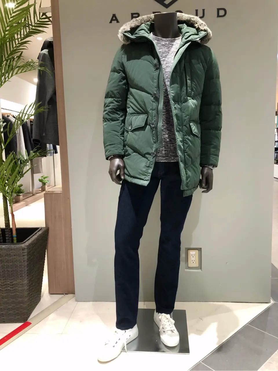 JOSEPH ABBOUD 川田 コーディネート画像