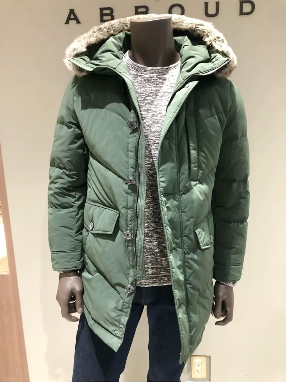 JOSEPH ABBOUD 川田 コーディネート画像