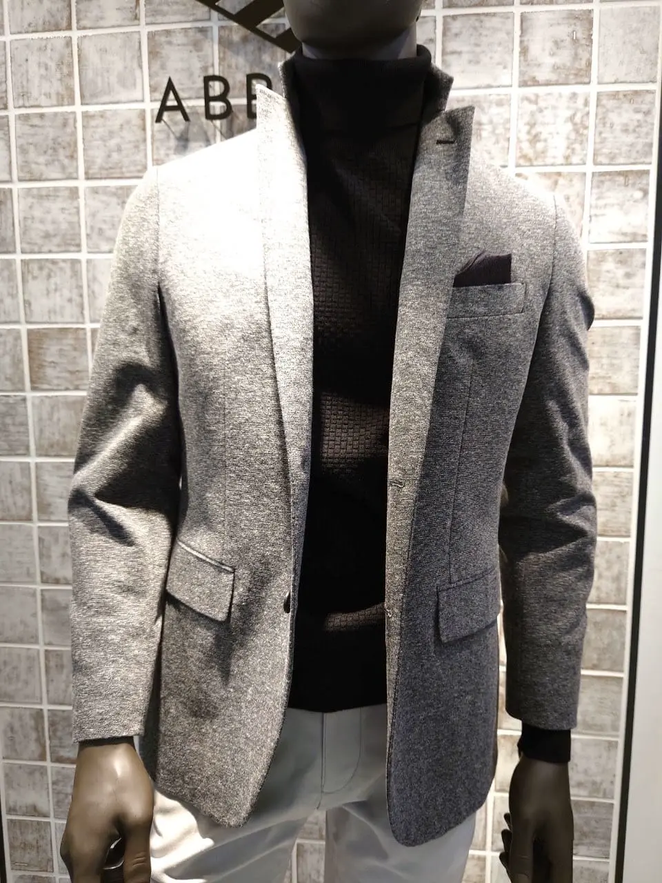 JOSEPH ABBOUD 中島 コーディネート画像