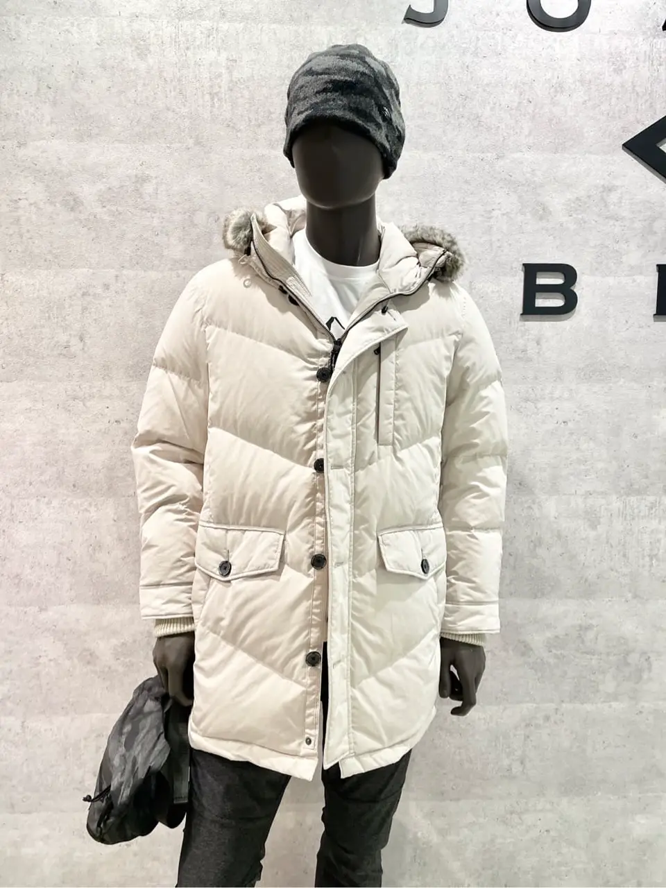 JOSEPH ABBOUD 二澤 コーディネート画像