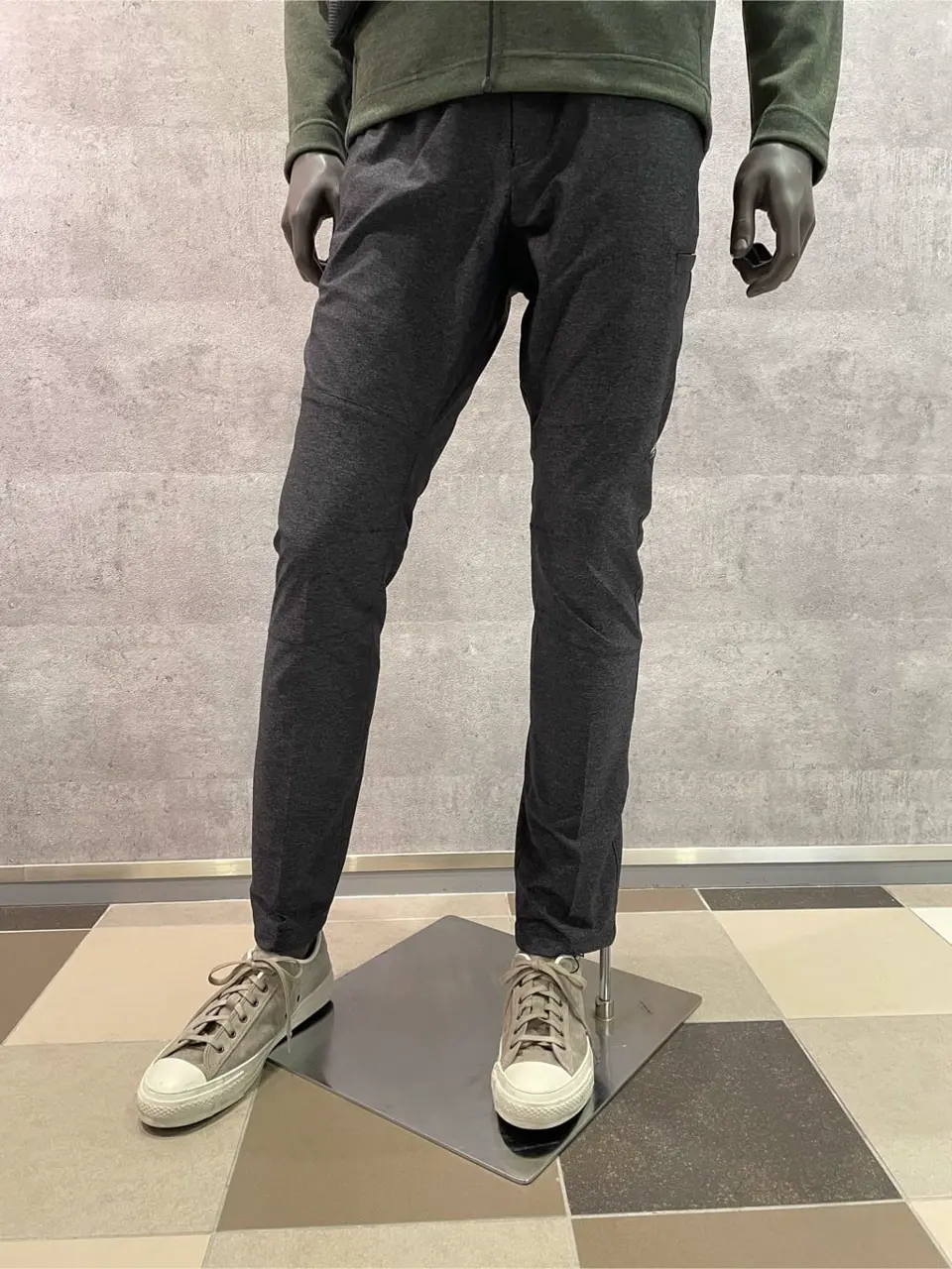 JOSEPH ABBOUD 東　 コーディネート画像