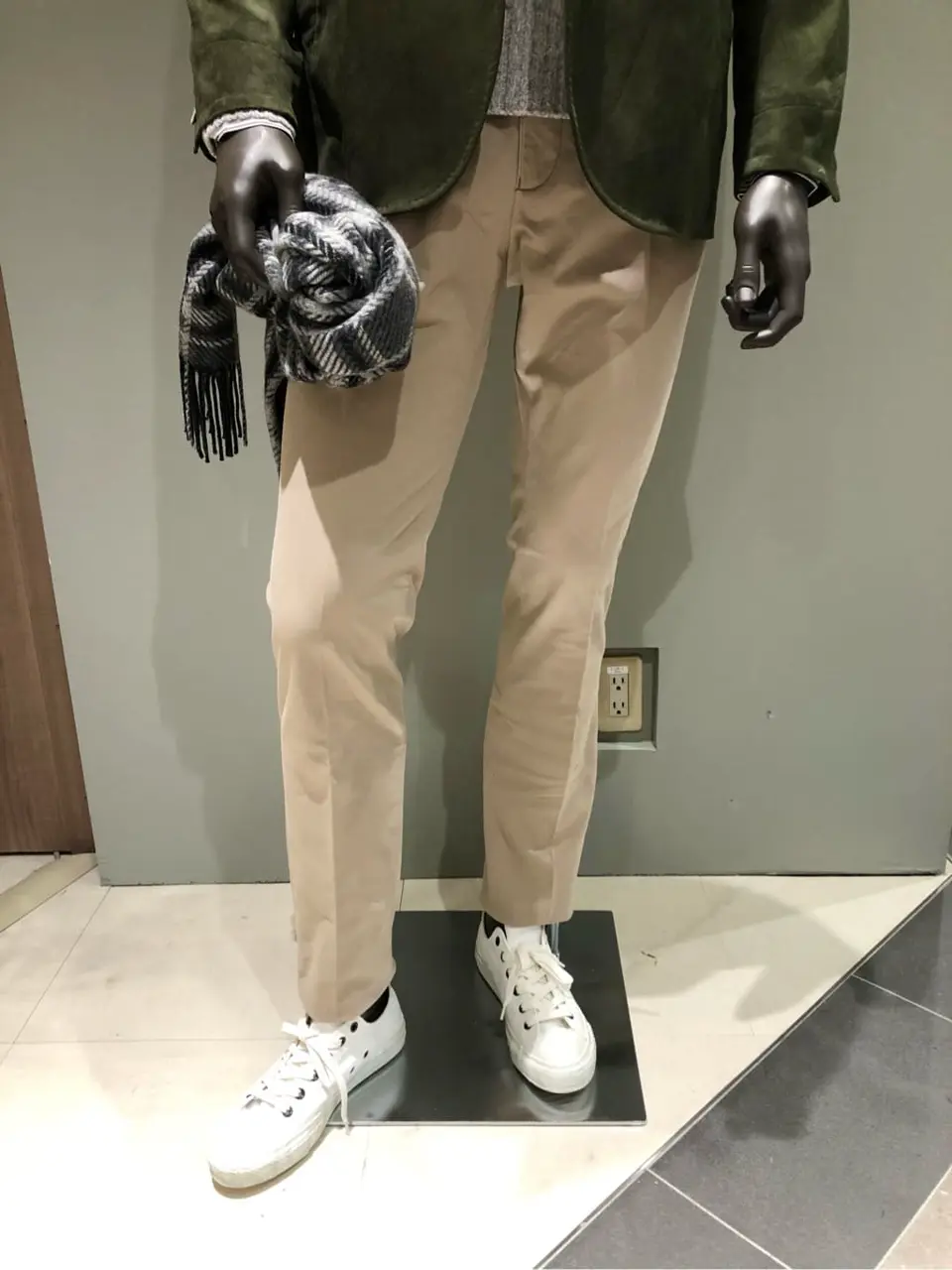 JOSEPH ABBOUD 川田 コーディネート画像