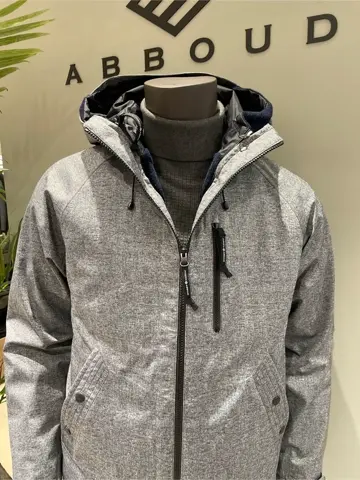 JOSEPH ABBOUD 伊津野 コーディネート画像