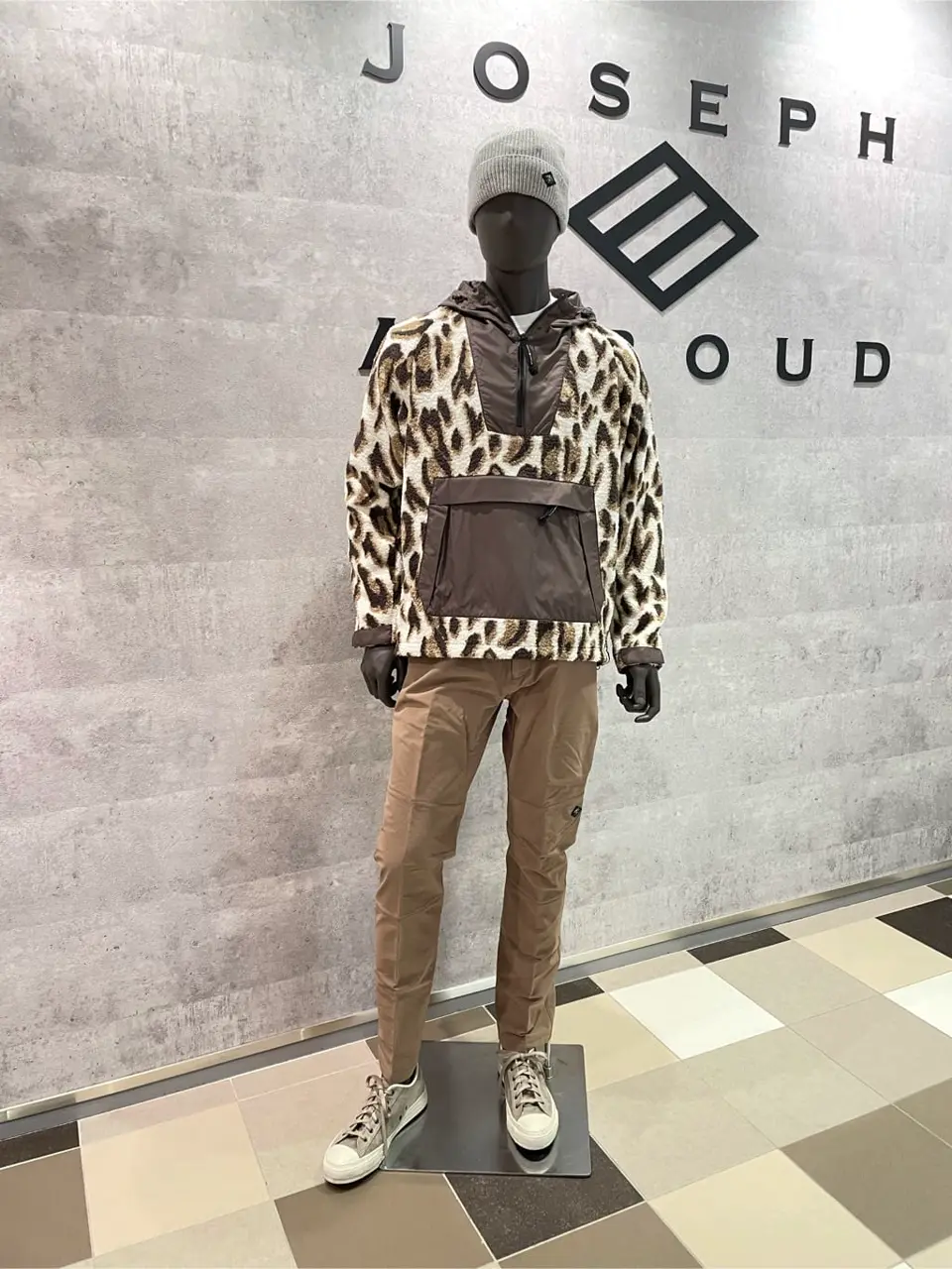  東　 コーディネート画像