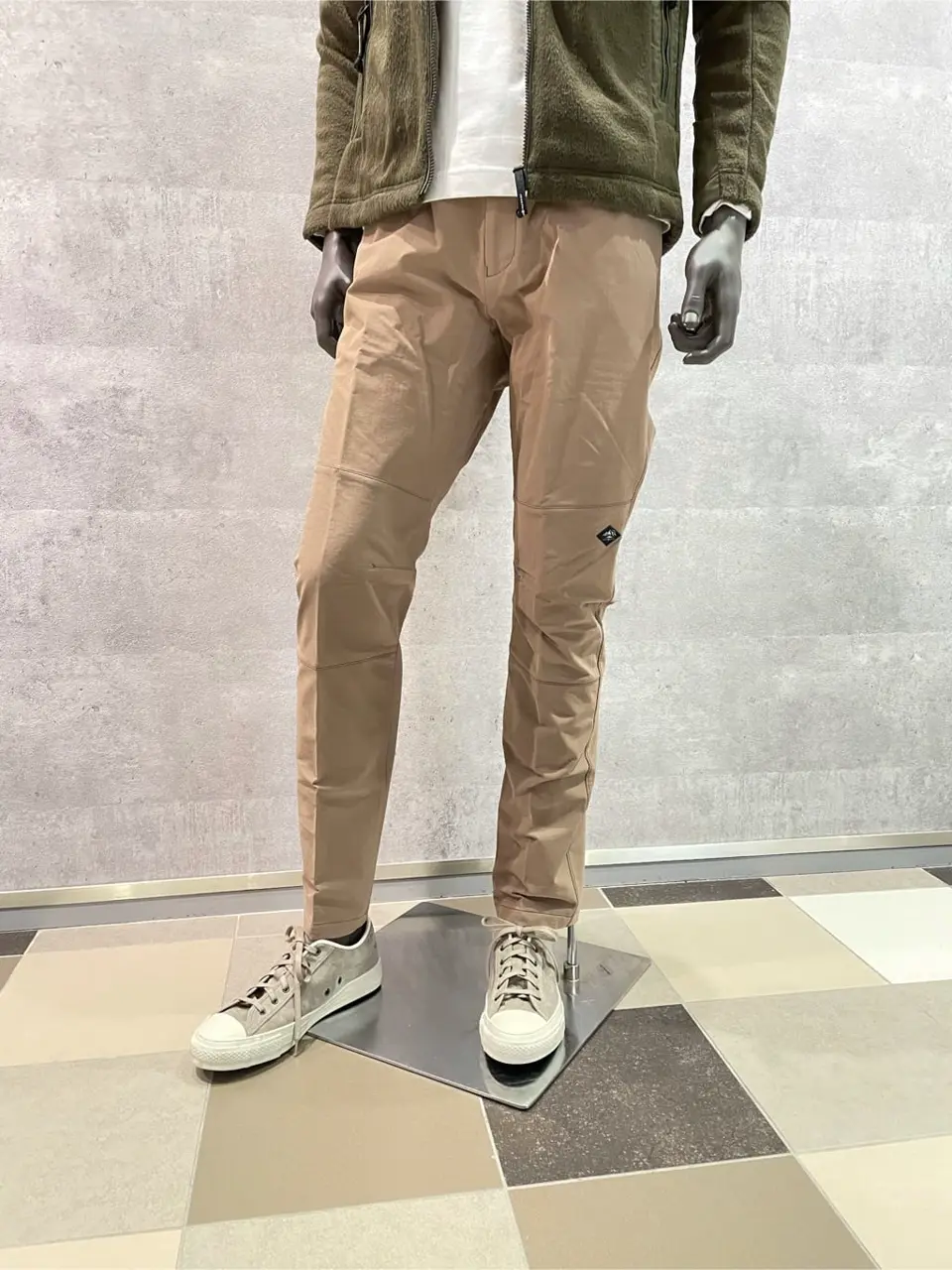 JOSEPH ABBOUD 東　 コーディネート画像