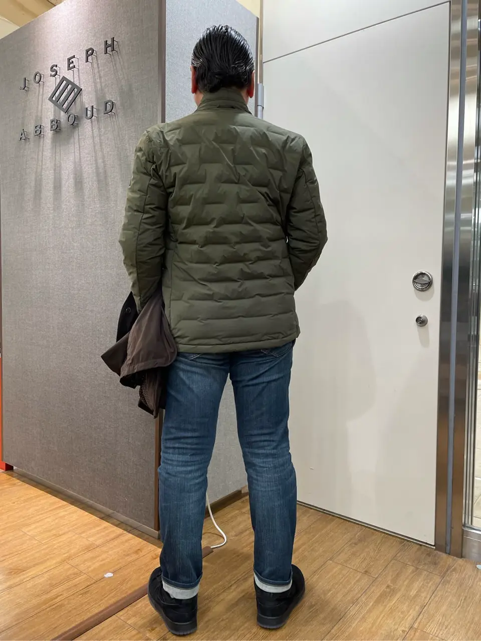 JOSEPH ABBOUD 辰見 コーディネート画像