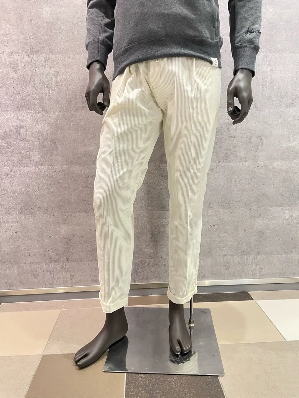 JOSEPH ABBOUD 東　 コーディネート画像