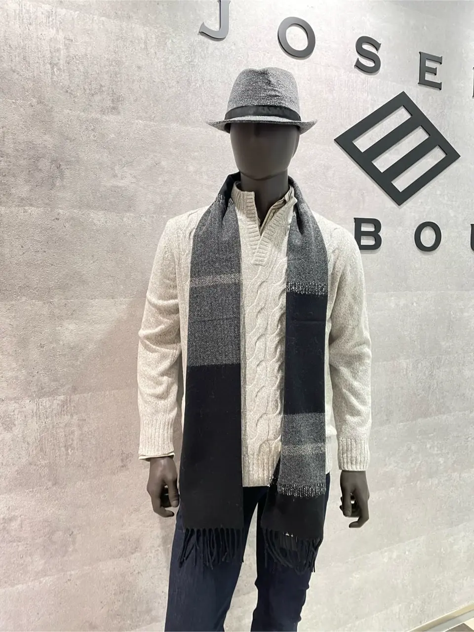 JOSEPH ABBOUD 東　 コーディネート画像