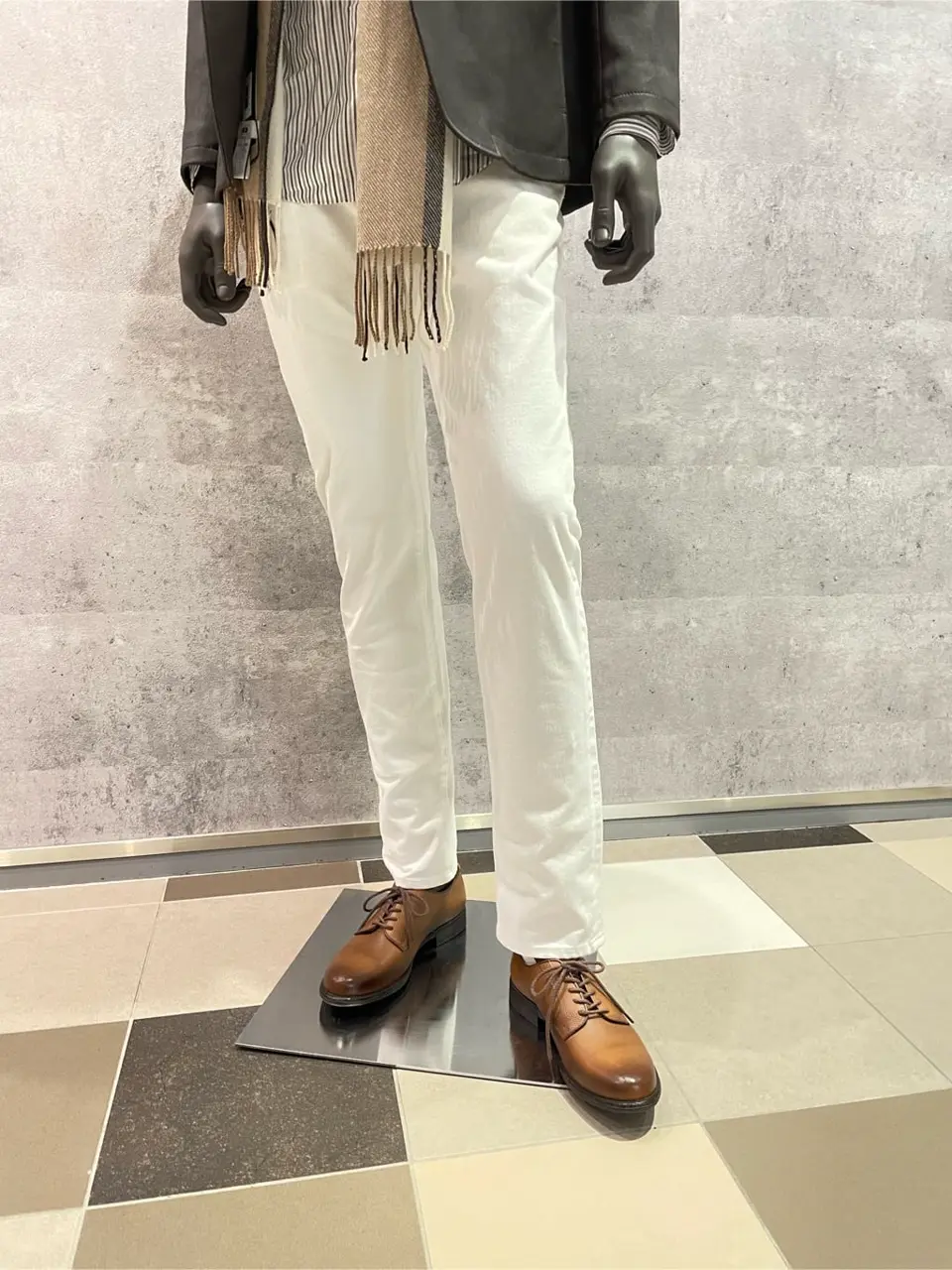 JOSEPH ABBOUD 東　 コーディネート画像