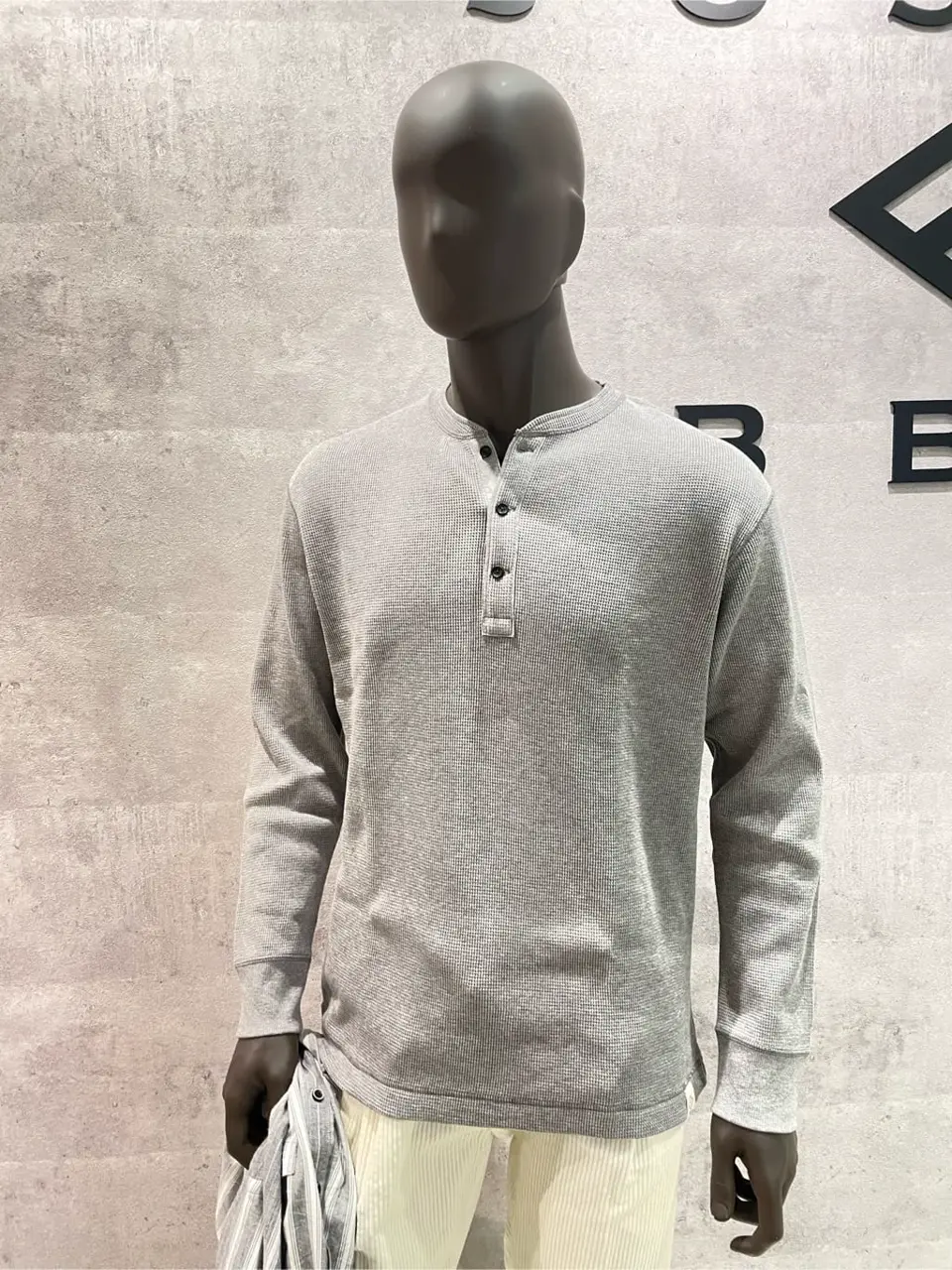 JOSEPH ABBOUD 東　 コーディネート画像