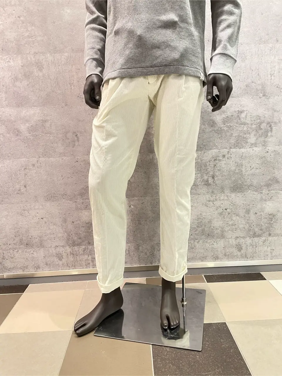 JOSEPH ABBOUD 東　 コーディネート画像