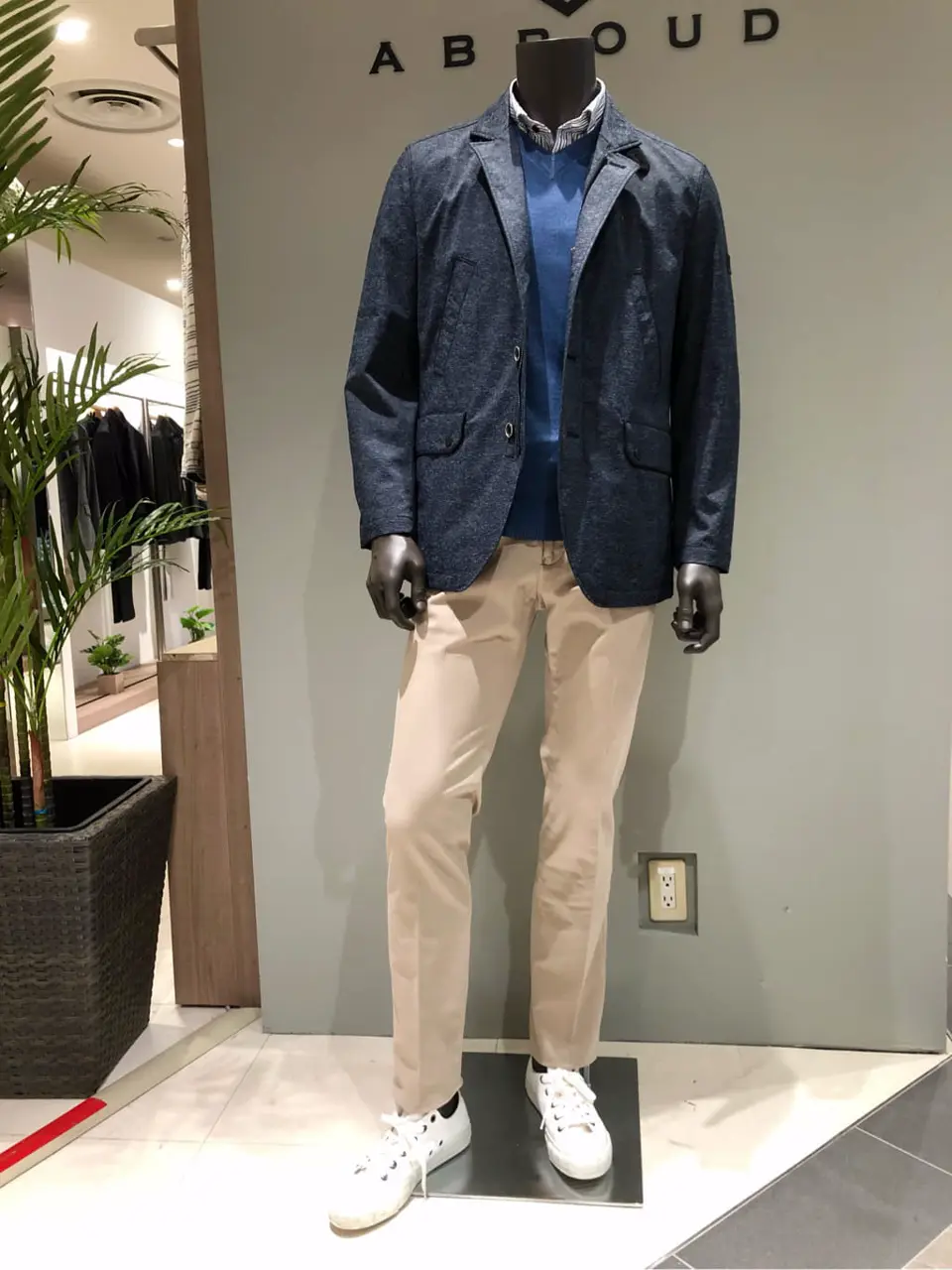 JOSEPH ABBOUD 川田 コーディネート画像