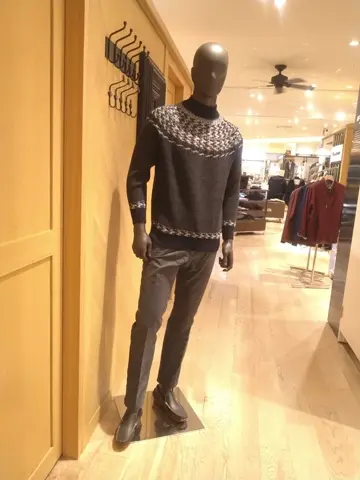 JOSEPH ABBOUD 重留 コーディネート画像