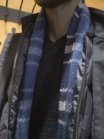 JOSEPH ABBOUD 重留 コーディネート画像