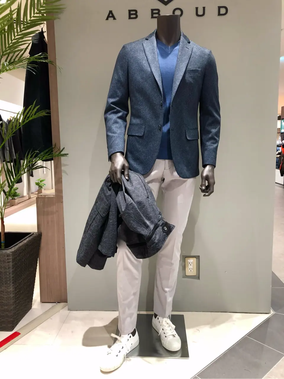 JOSEPH ABBOUD 川田 コーディネート画像