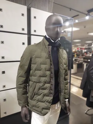 JOSEPH ABBOUD 宮下 コーディネート画像