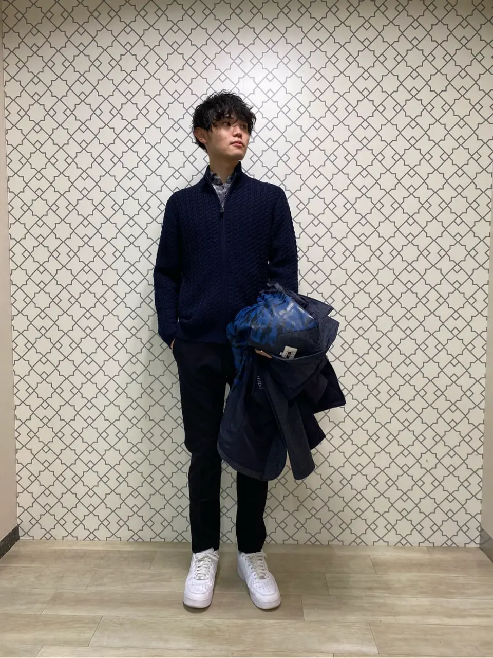 JOSEPH ABBOUD 加藤晴暉 コーディネート画像