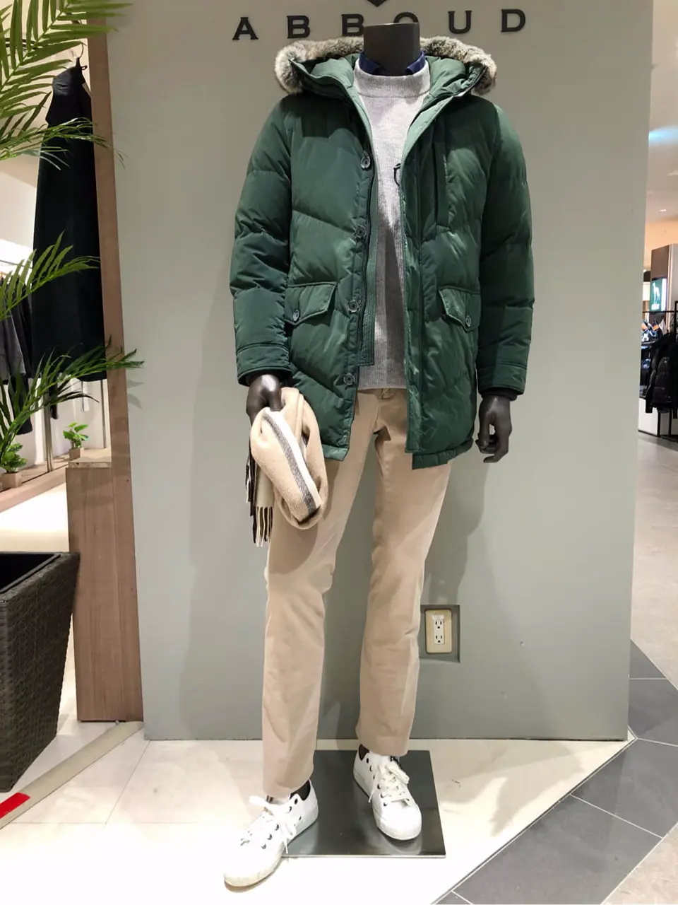 JOSEPH ABBOUD 川田 コーディネート画像