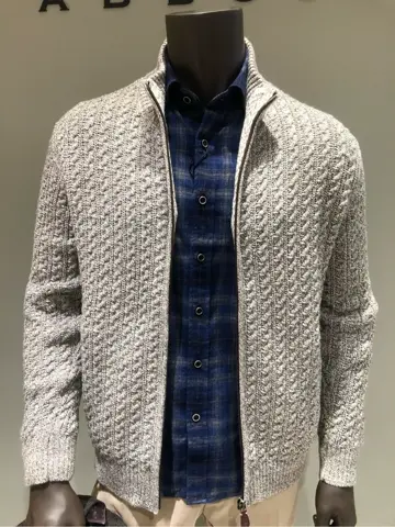 JOSEPH ABBOUD 川田 コーディネート画像