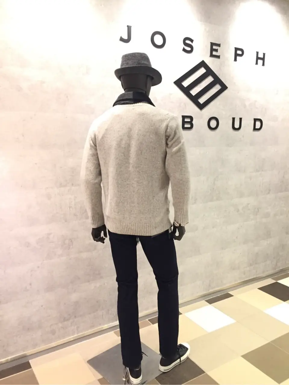 JOSEPH ABBOUD 大久 コーディネート画像