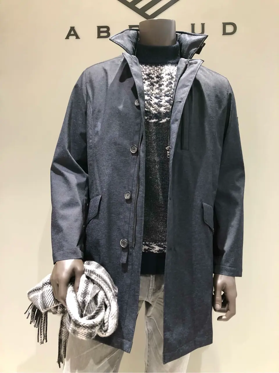 JOSEPH ABBOUD 川田 コーディネート画像