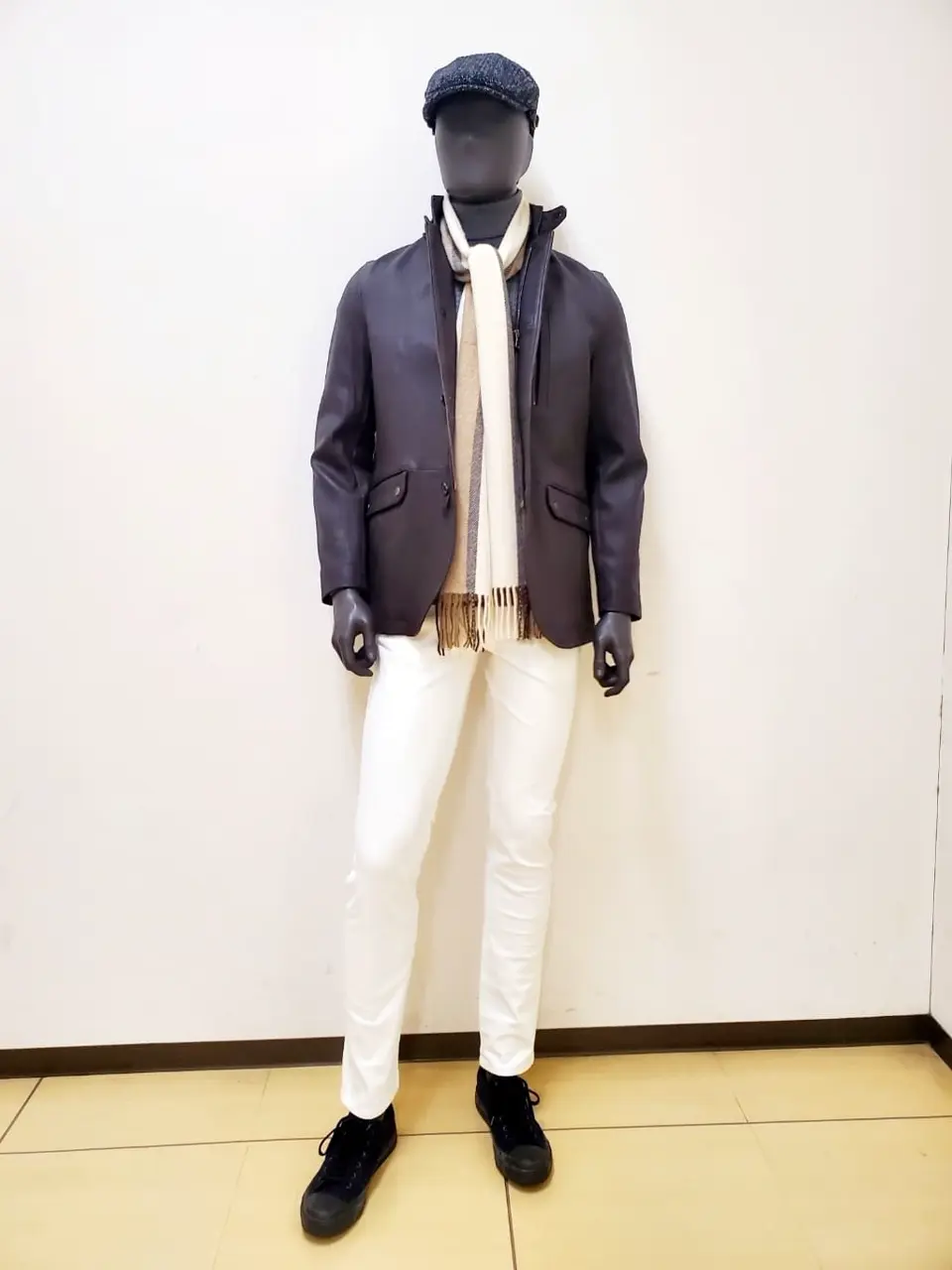 JOSEPH ABBOUD 亀井 コーディネート画像