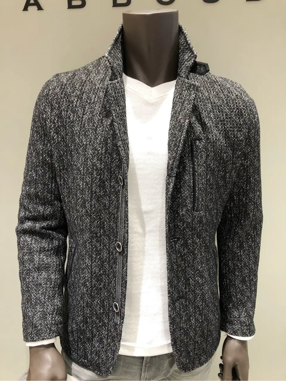 JOSEPH ABBOUD 川田 コーディネート画像