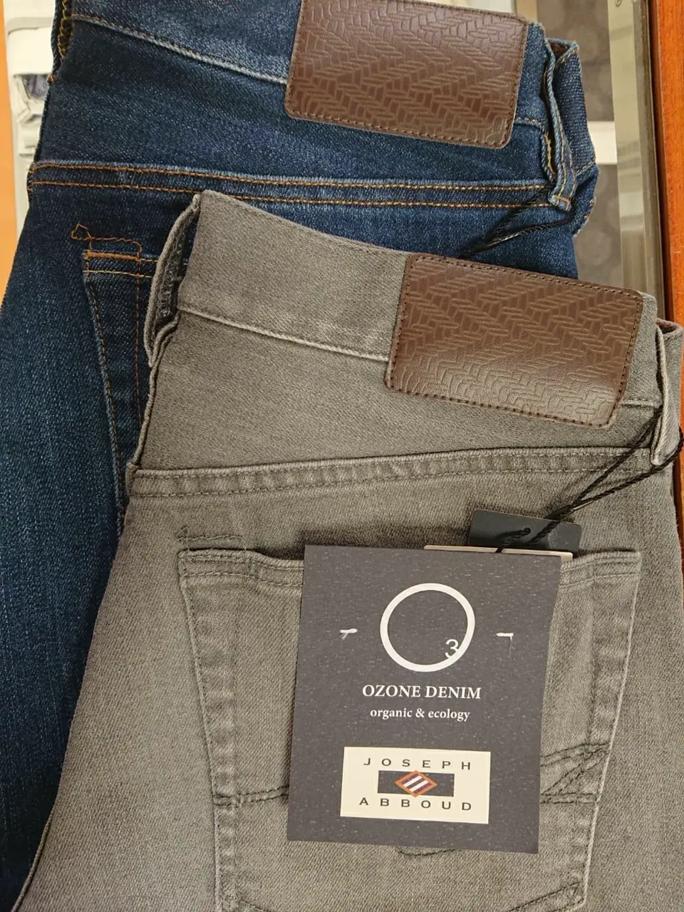 JOSEPH ABBOUD スタッフ コーディネート画像