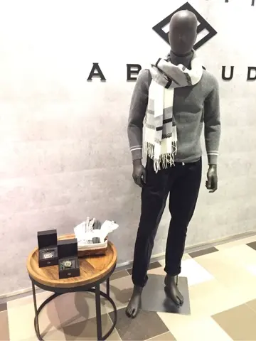 JOSEPH ABBOUD 大久 コーディネート画像