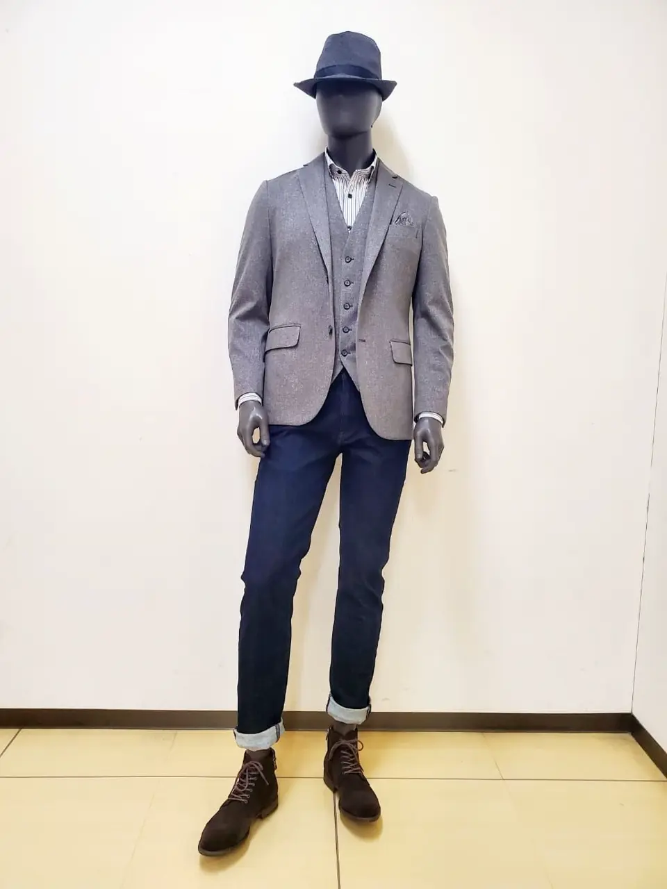 JOSEPH ABBOUD 亀井 コーディネート画像