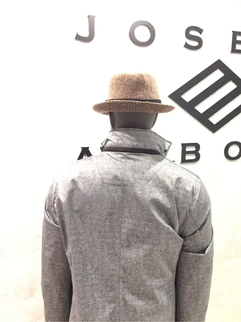 JOSEPH ABBOUD 大久 コーディネート画像