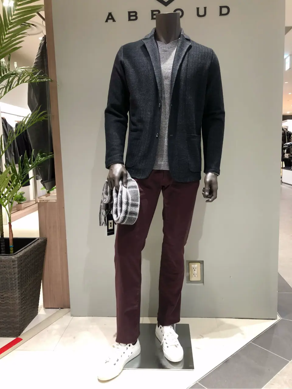 JOSEPH ABBOUD 川田 コーディネート画像