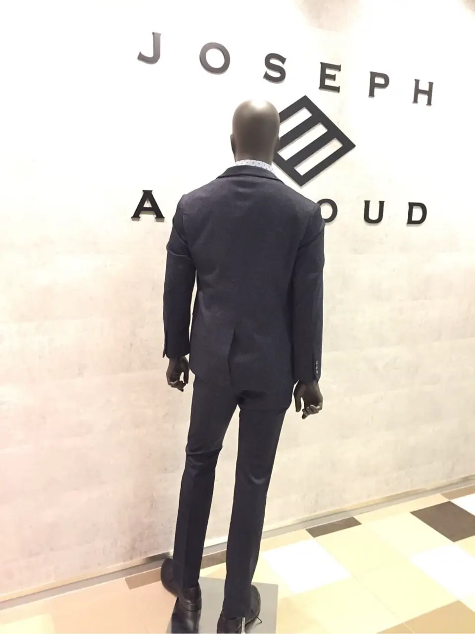 JOSEPH ABBOUD 大久 コーディネート画像