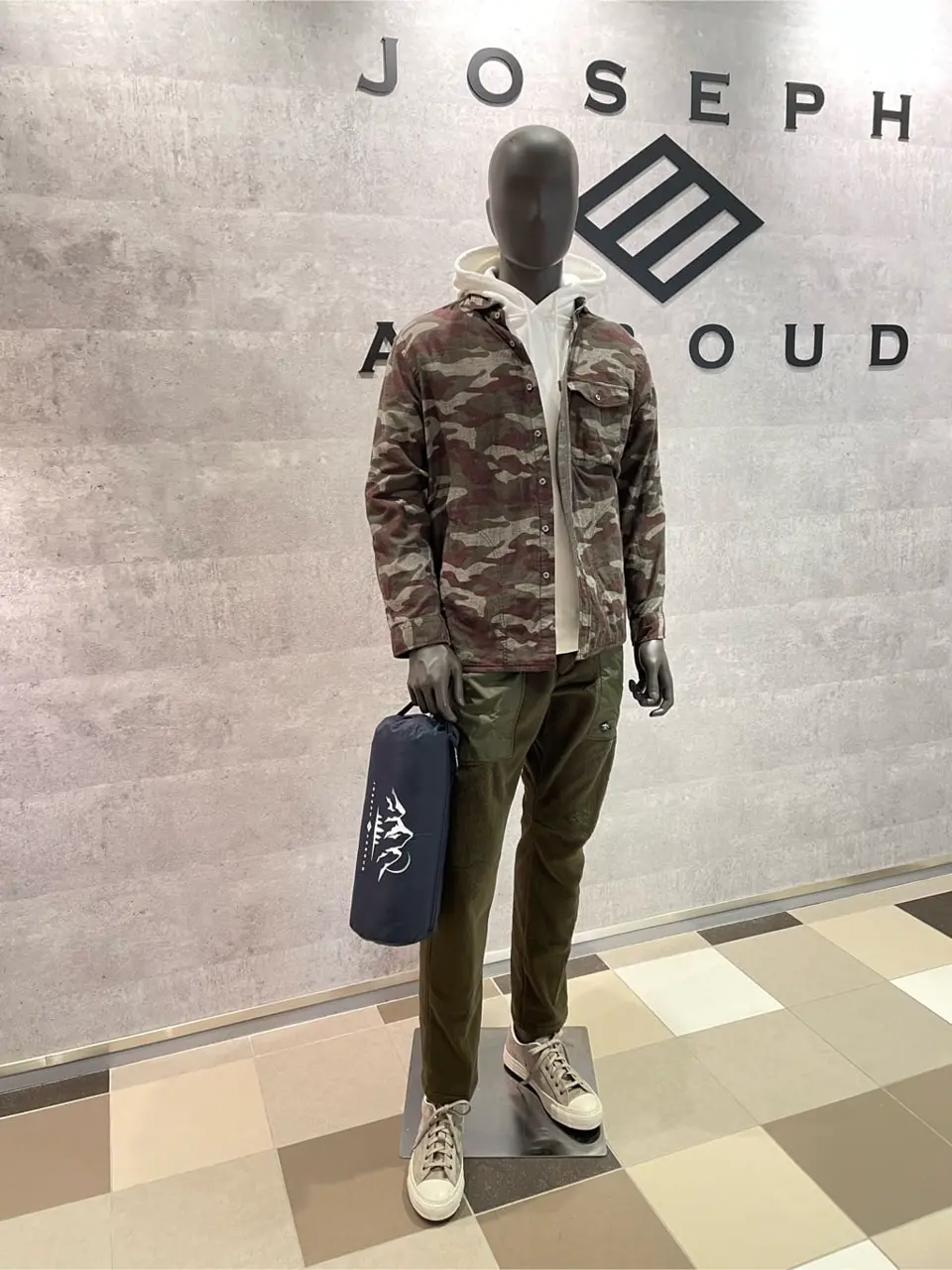  東　 コーディネート画像