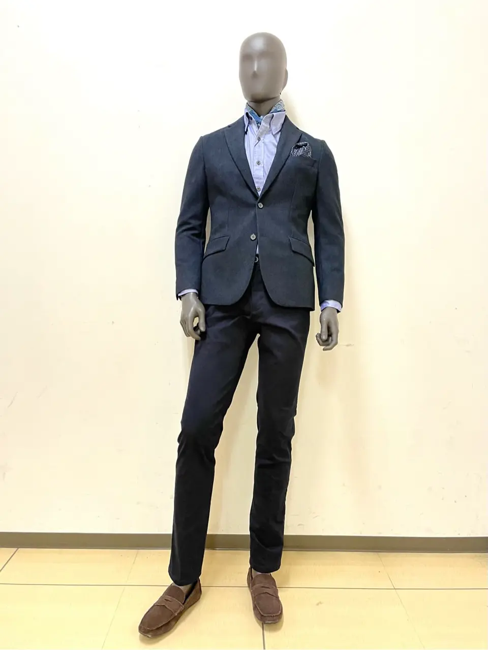 JOSEPH ABBOUD 金本 コーディネート画像