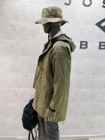 JOSEPH ABBOUD 二澤 コーディネート画像