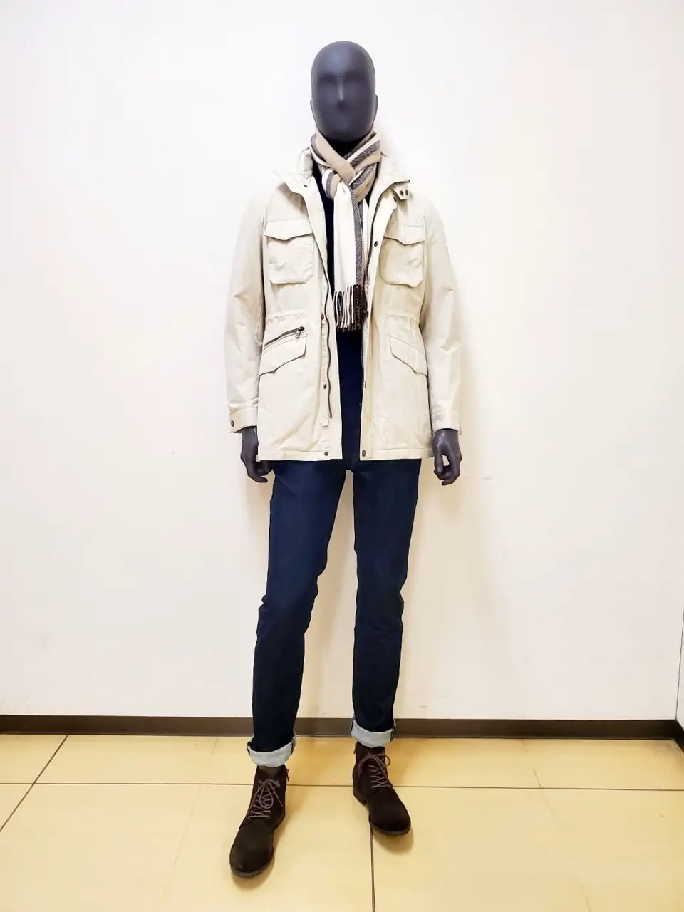 JOSEPH ABBOUD 亀井 コーディネート画像