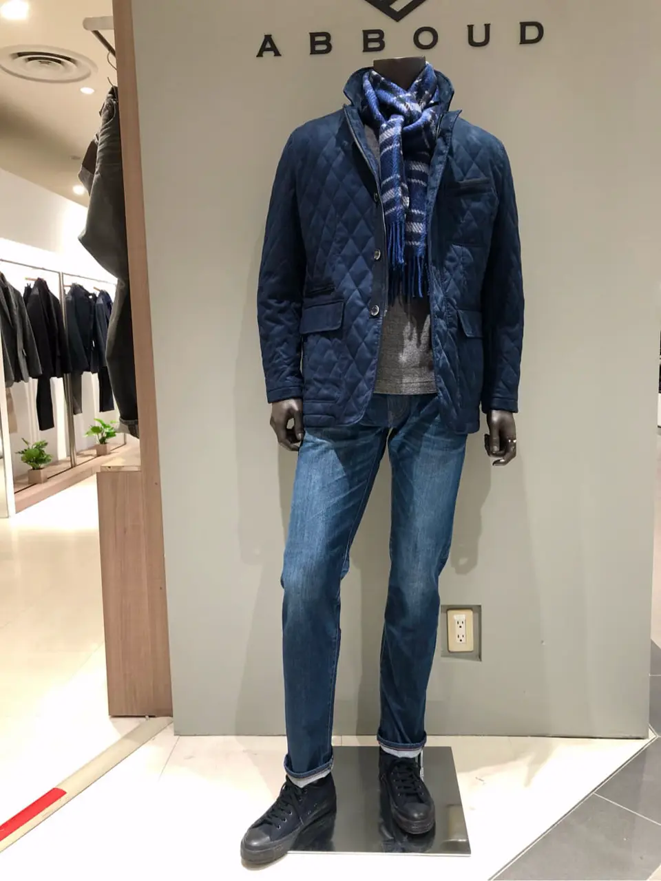 JOSEPH ABBOUD 川田 コーディネート画像