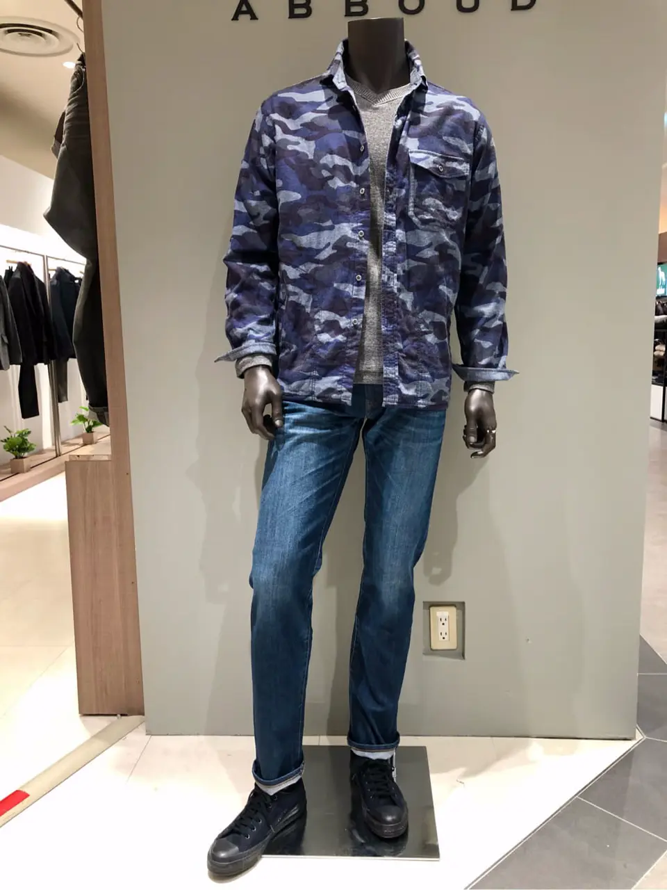 JOSEPH ABBOUD 川田 コーディネート画像