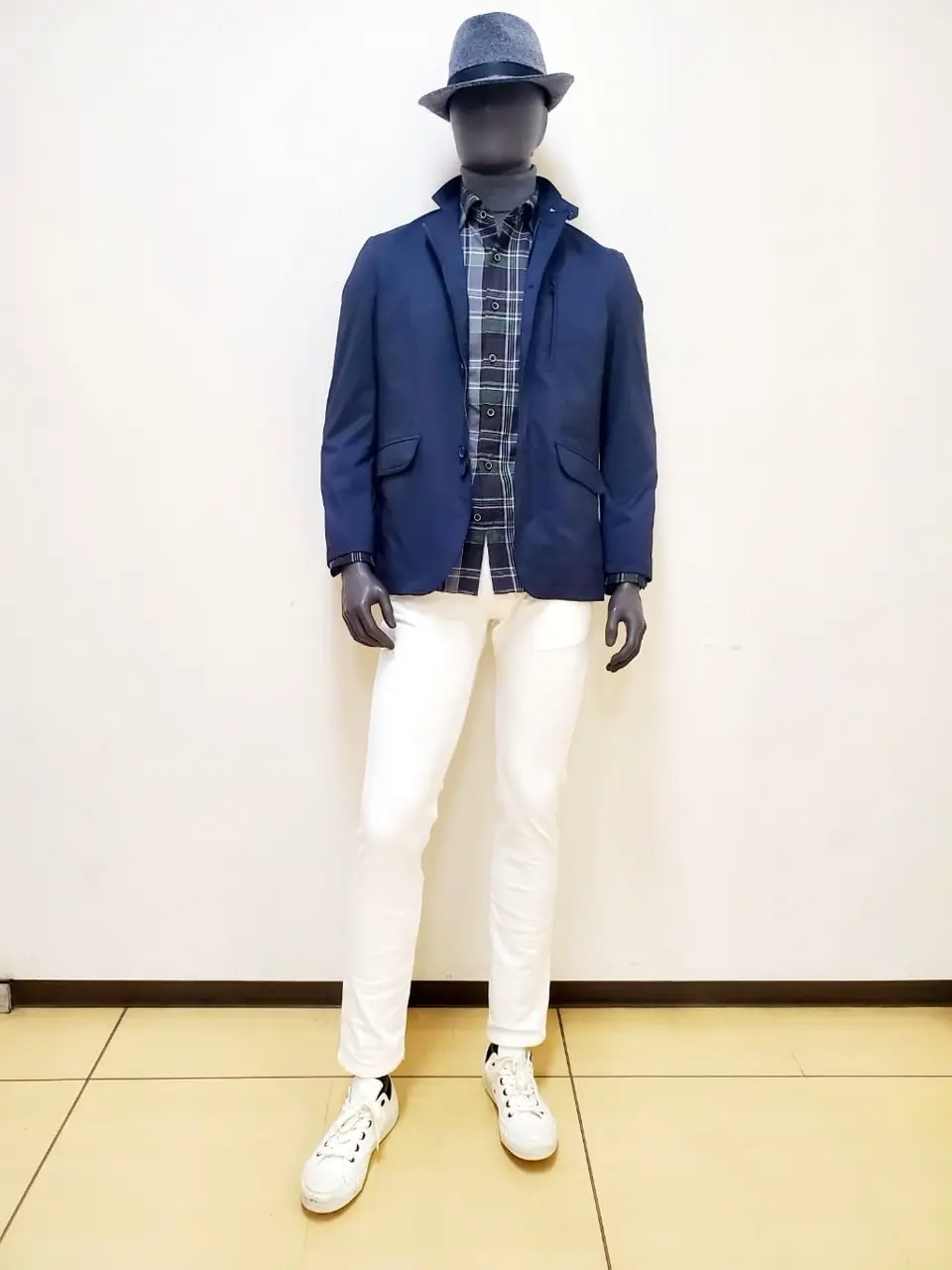 JOSEPH ABBOUD 亀井 コーディネート画像