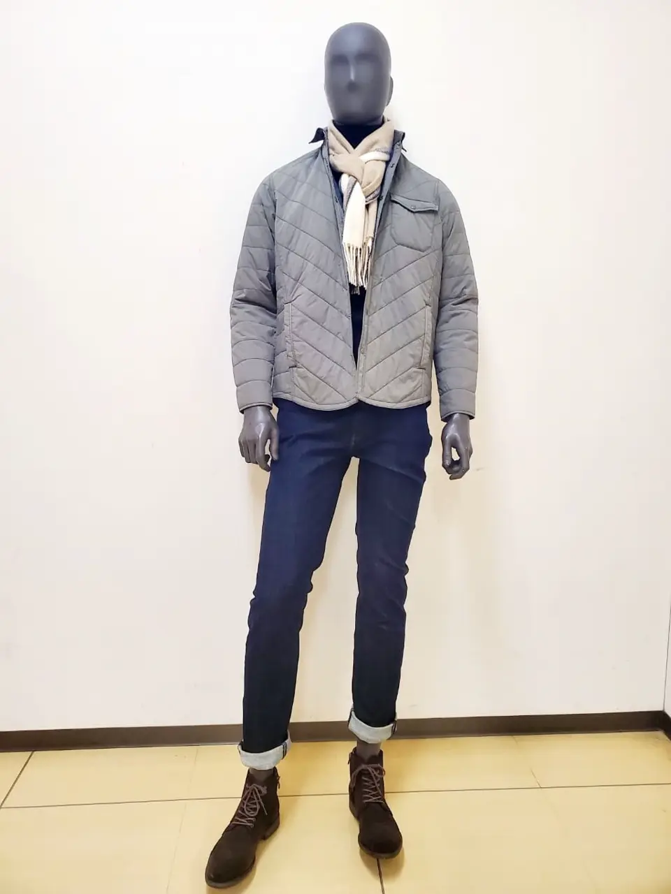 JOSEPH ABBOUD 亀井 コーディネート画像