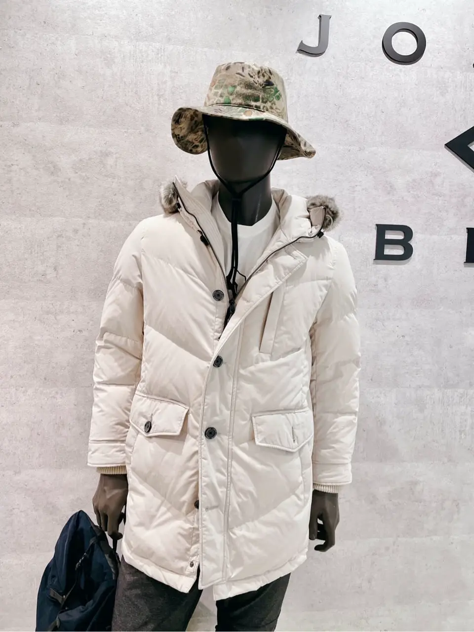 JOSEPH ABBOUD 二澤 コーディネート画像