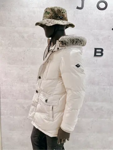 JOSEPH ABBOUD 二澤 コーディネート画像