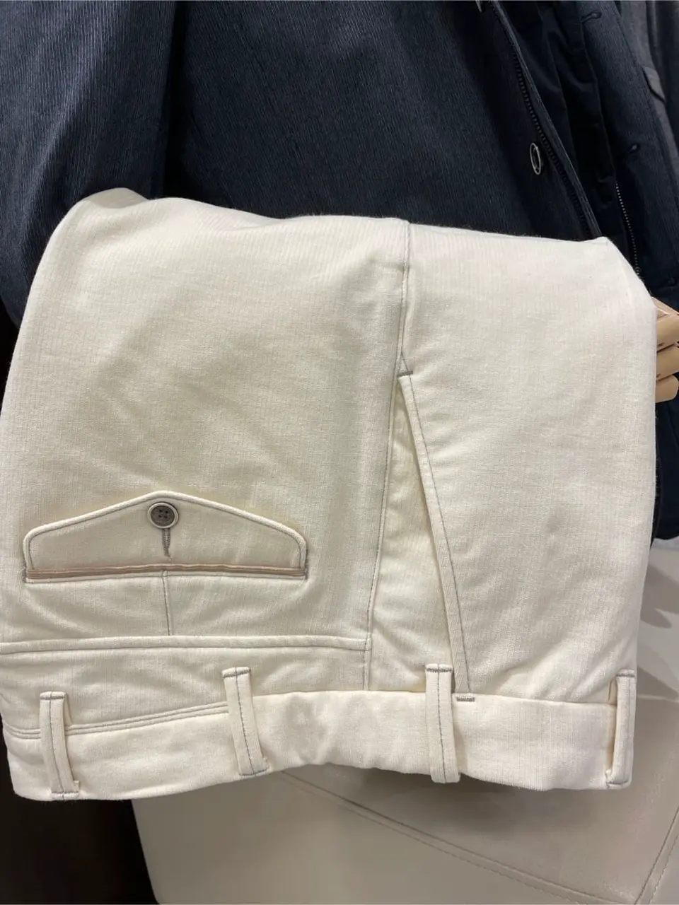 JOSEPH ABBOUD 松山 コーディネート画像