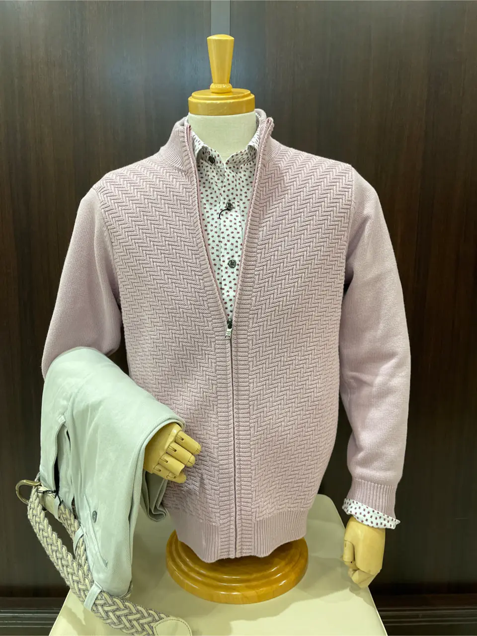 JOSEPH ABBOUD 松山 コーディネート画像