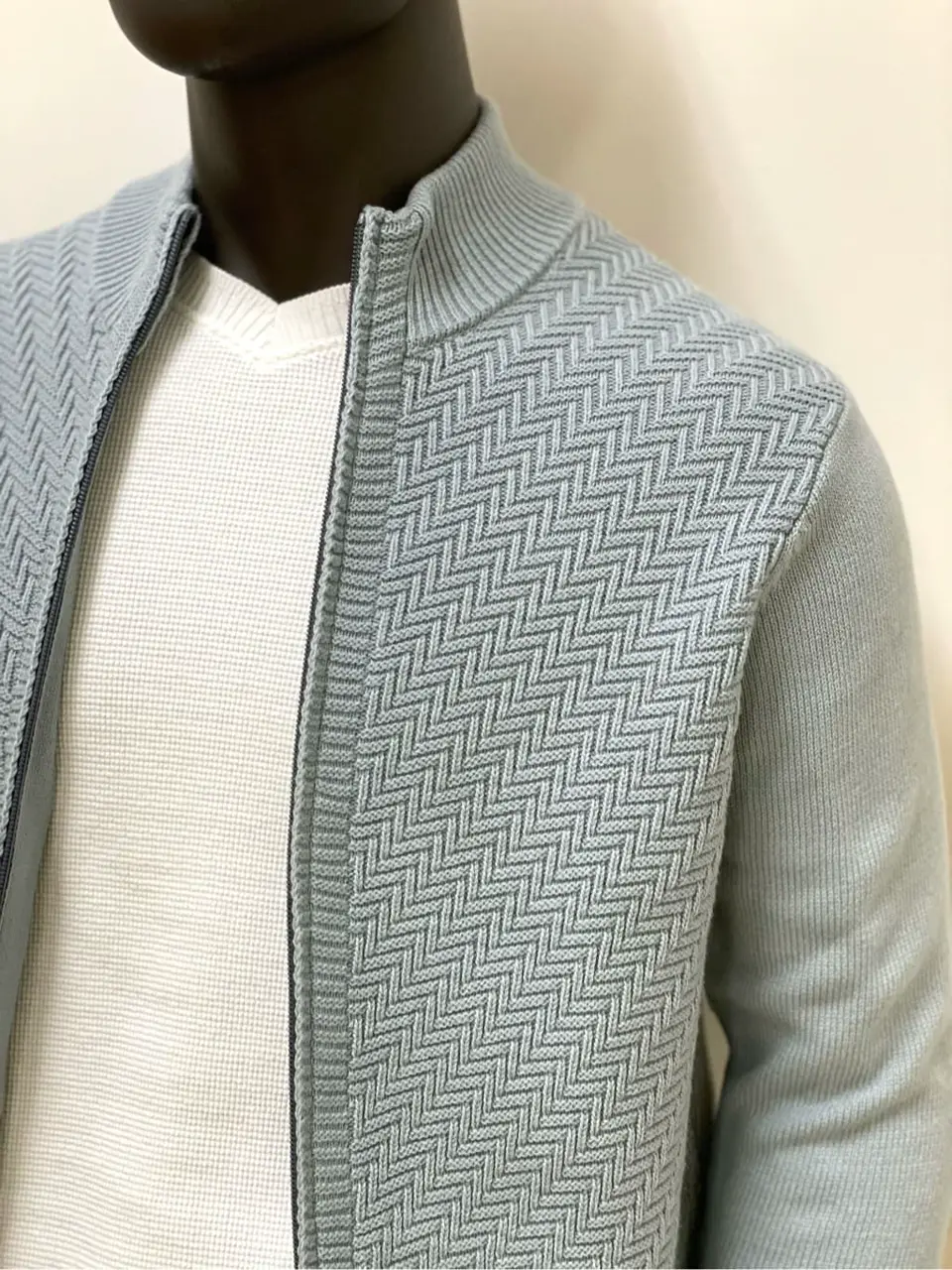 JOSEPH ABBOUD 金本 コーディネート画像