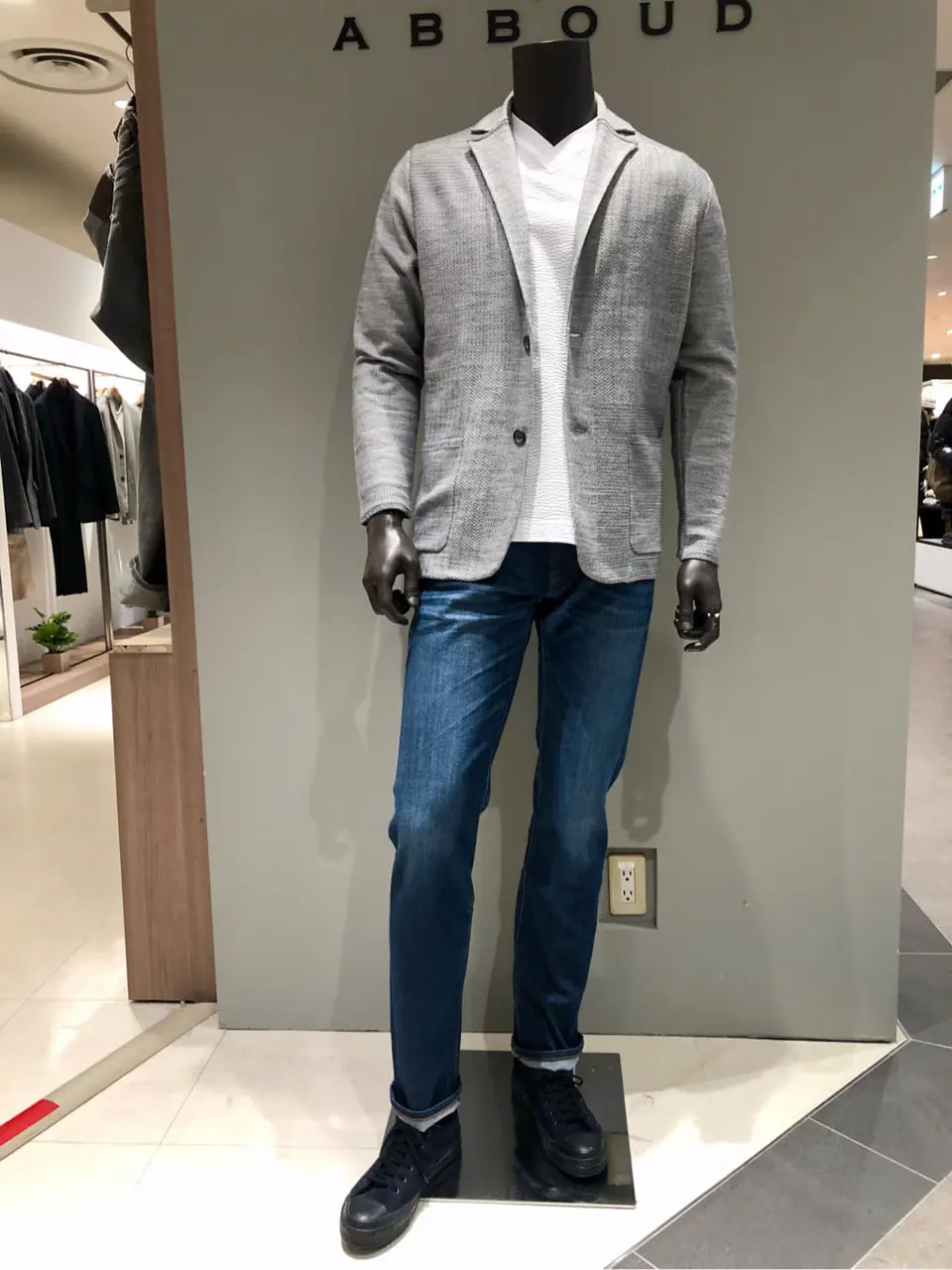 JOSEPH ABBOUD 川田 コーディネート画像