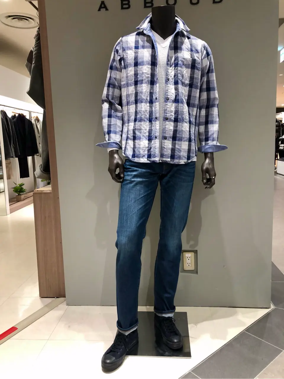 JOSEPH ABBOUD 川田 コーディネート画像