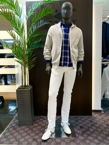 JOSEPH ABBOUD スタッフ コーディネート画像